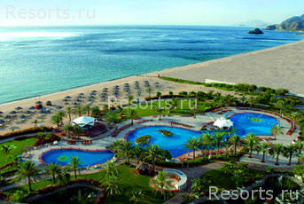 Le Meridien Al Aqah Beach Resort 2